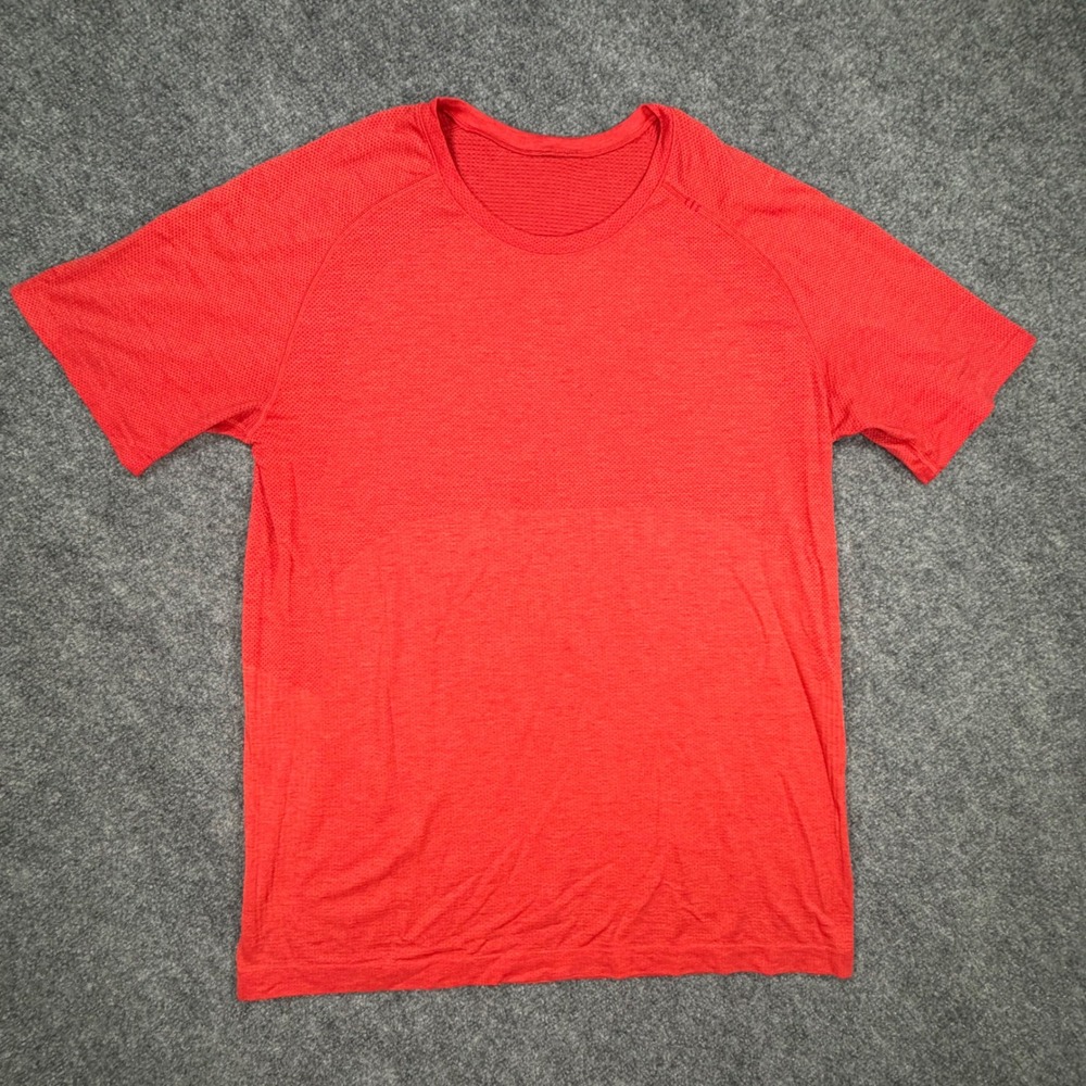 Lululemon Metal Vent Tech S/S Mens Large Red Heathered Athletic Shirt 0534
